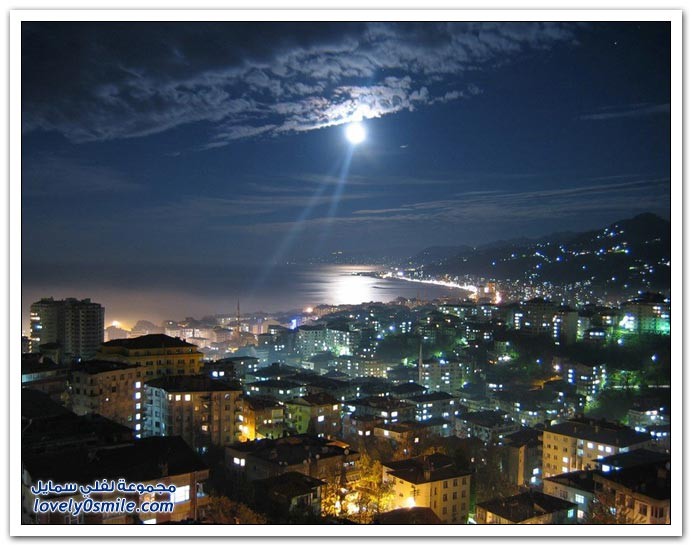 اضغط على الصورة لعرض أكبر. 

الإسم:	cities-night-037.jpg 
مشاهدات:	28 
الحجم:	87.9 كيلوبايت 
الهوية:	846810
